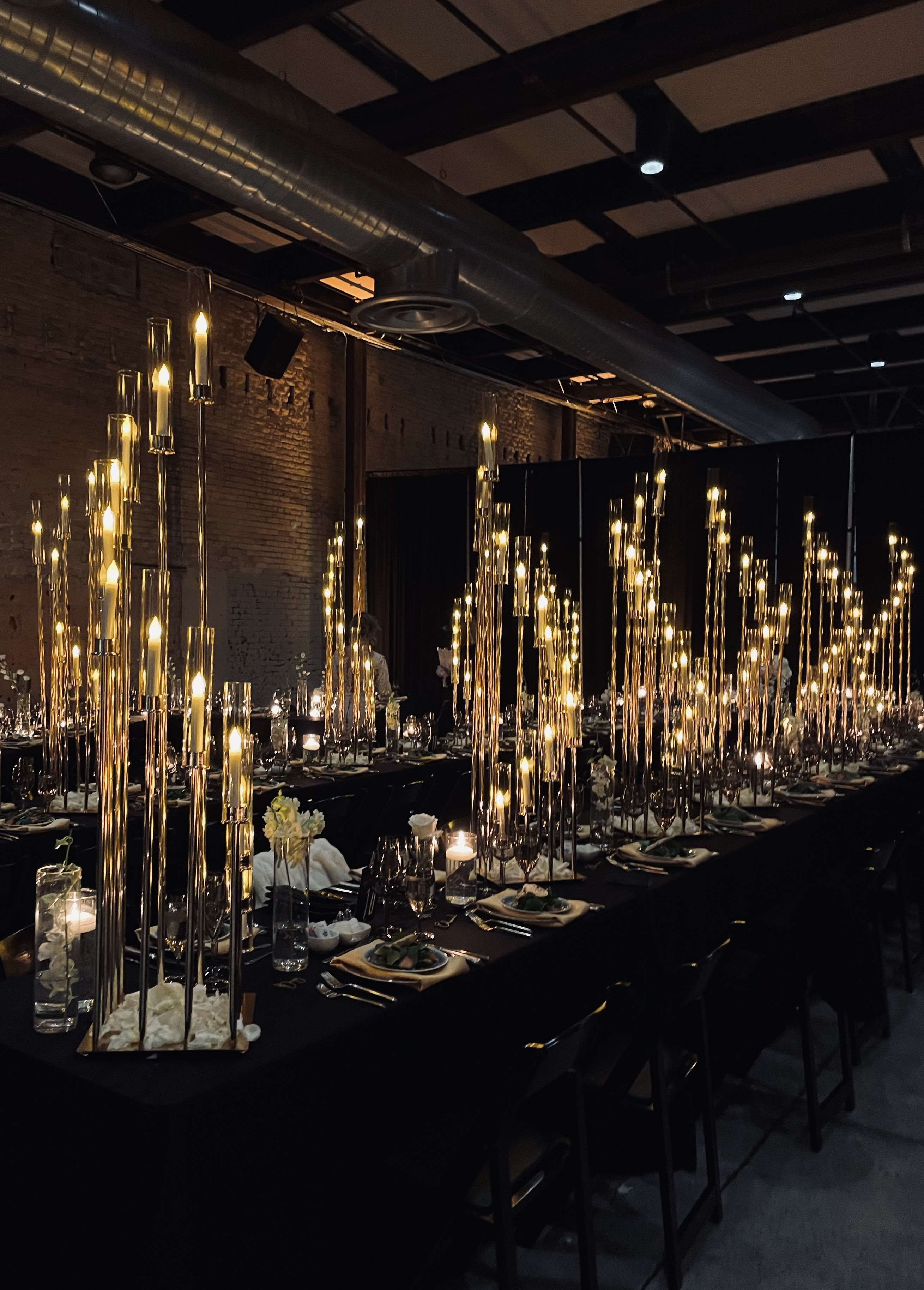 Sumner + Keenan; 800 Congress – Austin, TX Wedding Florist