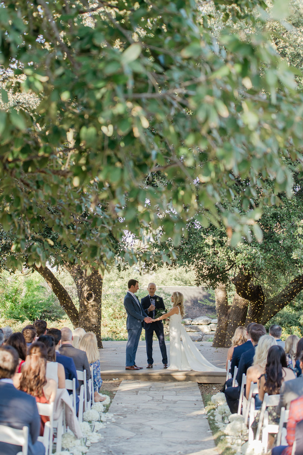Sara + Cavin; Bella Oaks – Austin, TX Wedding Florist
